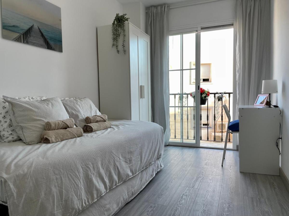 Moderno Piso De 3 Dormitorios En La Playa De Rincon De La Victoria Malaga Exterior foto